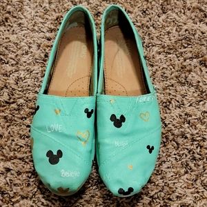 Disney Toms